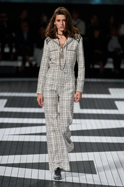 Look 71